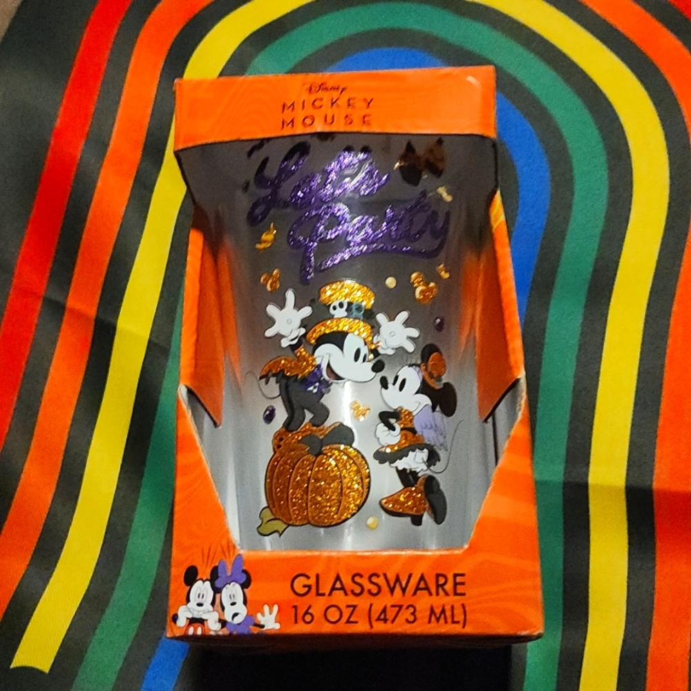Disney  Mickey and Minnie spooky Glassware 16oz Halloween 2022